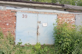 Продаю кирпичный гараж по улице Германа Титова