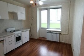 Продаю 1 комнатную квартиру по улице Ладожская д. 151.