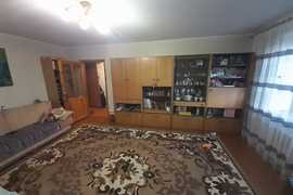 Продаю 3 комнатную квартиру по улице Карпинского д.50