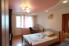 Продаю 3 комнатную квартиру по улице Кронштадская д. 3